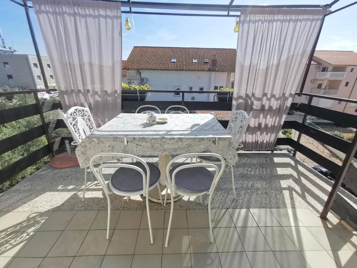 Apartments Milenko Vodice Buitenkant foto